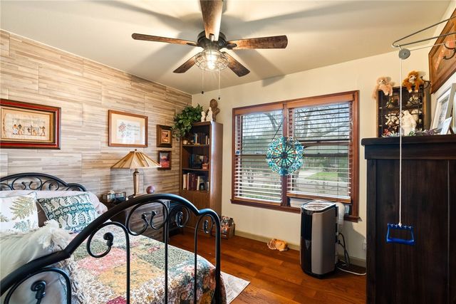 3906 Pyle Dr, Corpus Christi, TX 78415