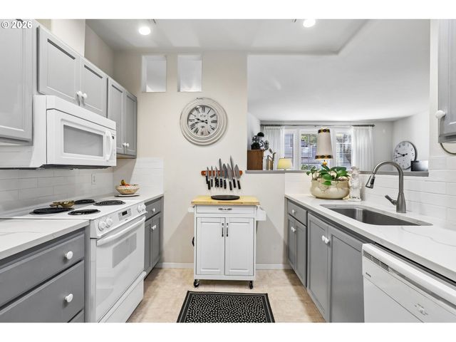 13210 Se 7TH St N62, Vancouver, WA 98683