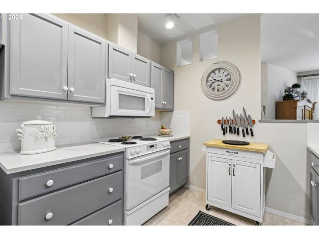 13210 Se 7TH St N62, Vancouver, WA 98683