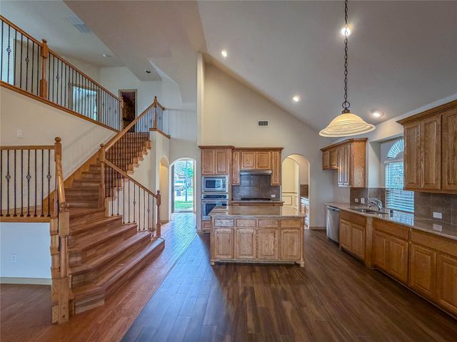 8300 Meadow Sweet Lane, Fort Worth, TX 76123