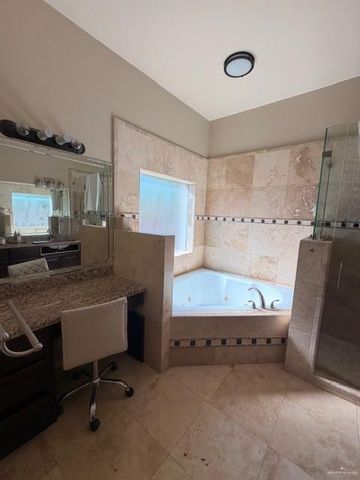 1800 Kingsborough Avenue, Mcallen, TX 78504