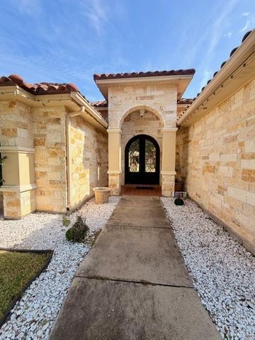 1800 Kingsborough Avenue, Mcallen, TX 78504