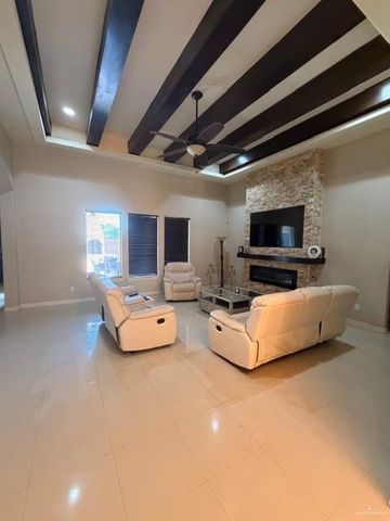 1800 Kingsborough Avenue, Mcallen, TX 78504