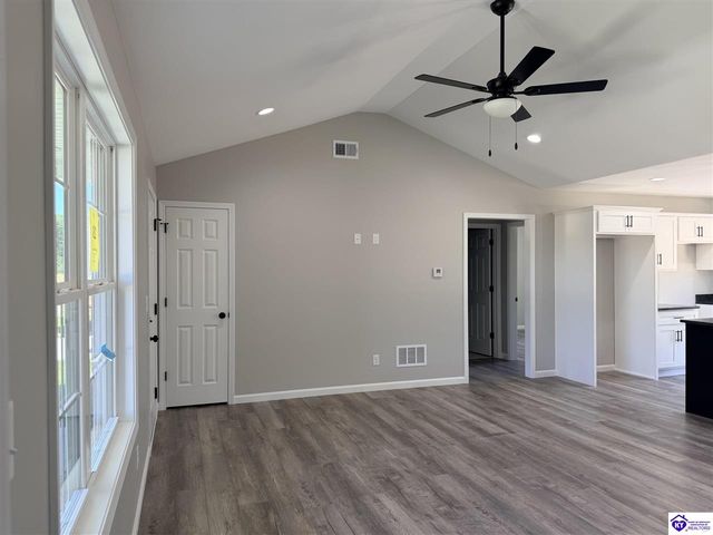 58 Democratic Court, Radcliff, KY 40160