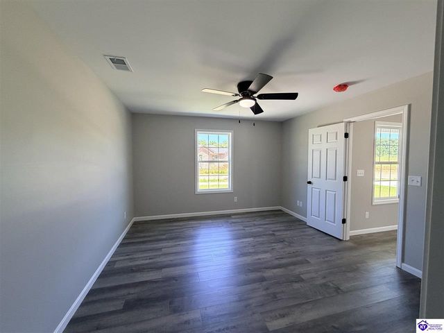 58 Democratic Court, Radcliff, KY 40160