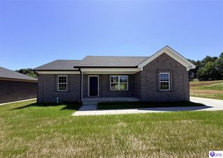 58 Democratic Court, Radcliff, KY 40160