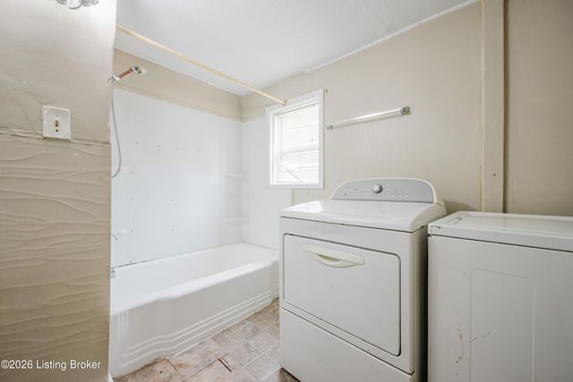 507 Warnock St, Louisville, KY 40217