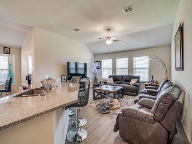 3125 Blacksmith Lane, Forney, TX 75126