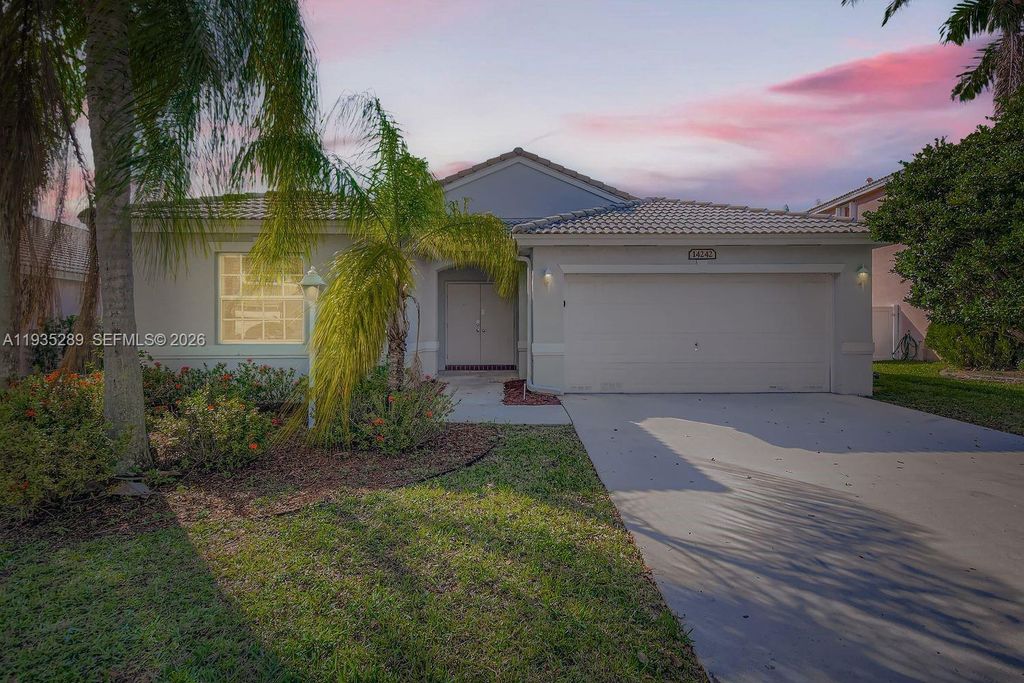 14242 NW 18th Pl, Pembroke Pines, FL 33028