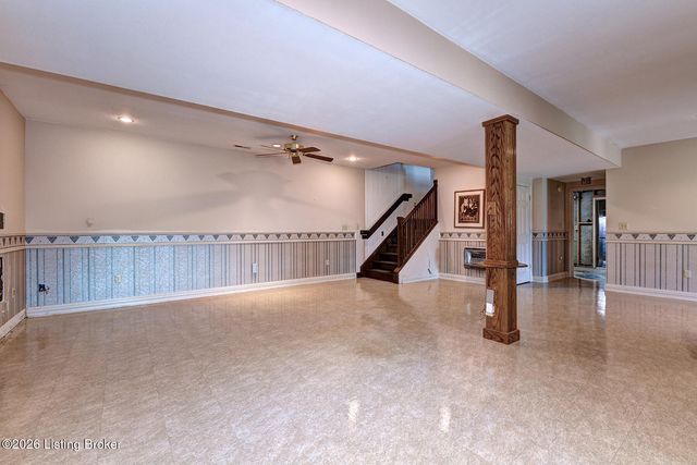 1007 Johnson Rd, Louisville, KY 40245