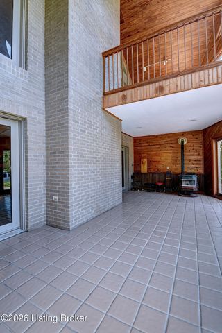 1007 Johnson Rd, Louisville, KY 40245