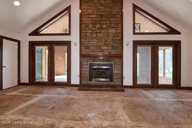 1007 Johnson Rd, Louisville, KY 40245