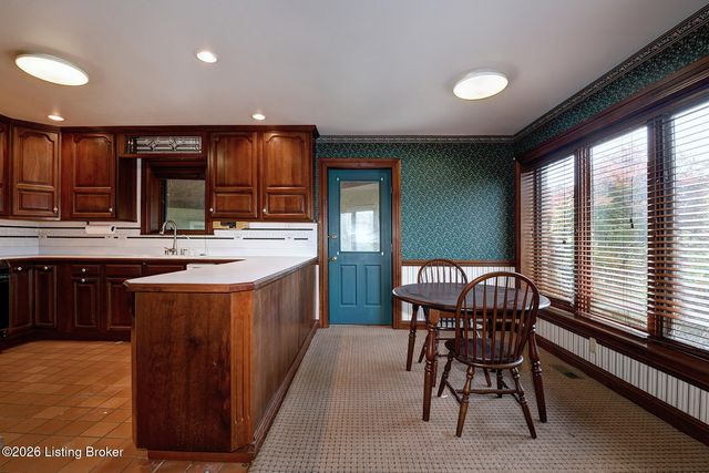 1007 Johnson Rd, Louisville, KY 40245