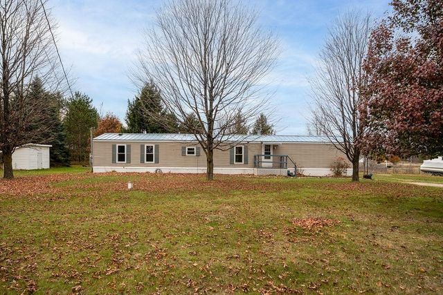 3240 Gonder Road, Interlochen, MI 49643