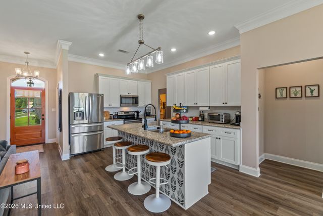 8 Canyon Oak, Hattiesburg, MS 39402