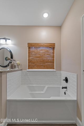 8 Canyon Oak, Hattiesburg, MS 39402