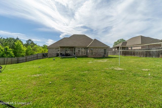 8 Canyon Oak, Hattiesburg, MS 39402