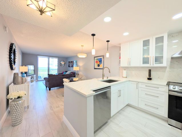 2929 S OCEAN Boulevard 2010, Boca Raton, FL 33432