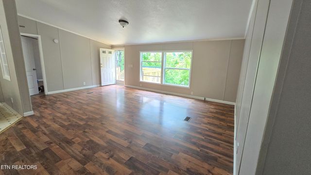 1678 Raven Hill Rd, Tazewell, TN 37879