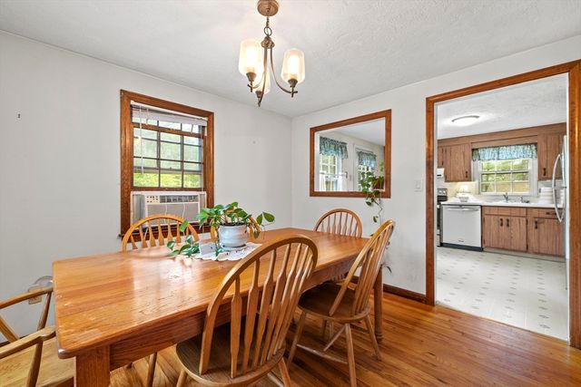 54 Lantern Lane, Plymouth, MA 02360