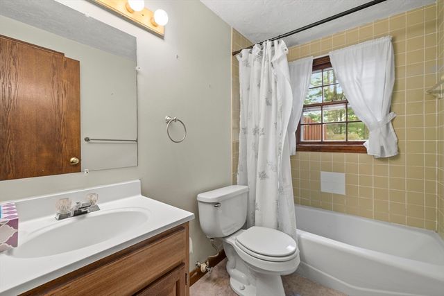 54 Lantern Lane, Plymouth, MA 02360