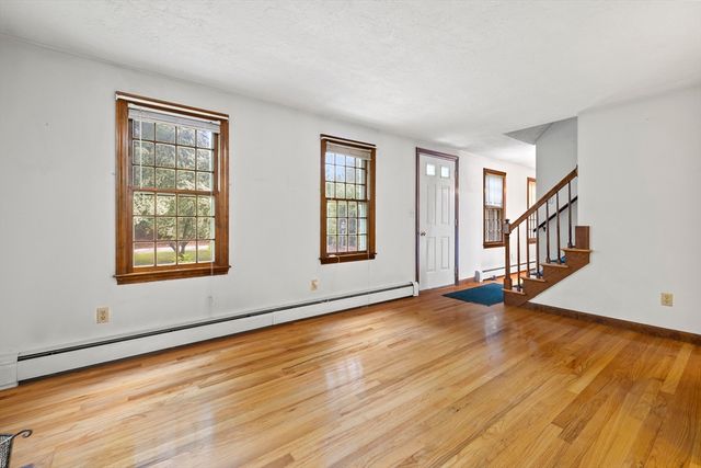 54 Lantern Lane, Plymouth, MA 02360