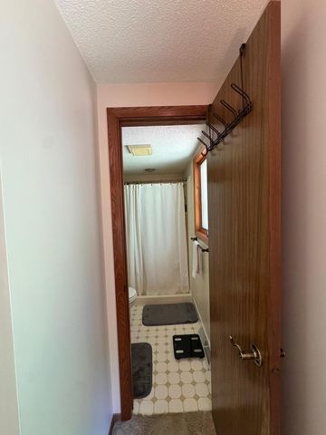 1516 Maywood Drive, South Saint Paul, MN 55075