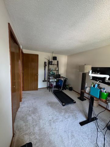 1516 Maywood Drive, South Saint Paul, MN 55075