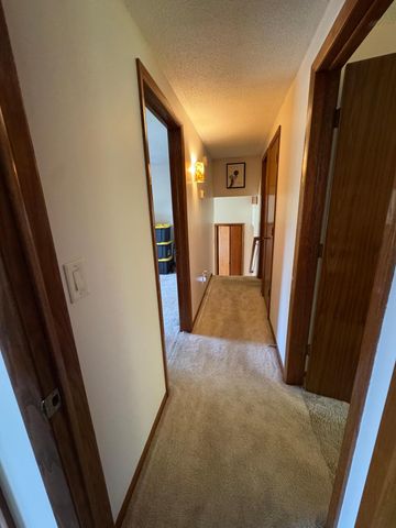 1516 Maywood Drive, South Saint Paul, MN 55075