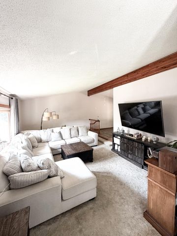 1516 Maywood Drive, South Saint Paul, MN 55075