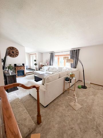 1516 Maywood Drive, South Saint Paul, MN 55075