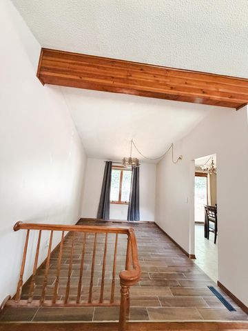 1516 Maywood Drive, South Saint Paul, MN 55075