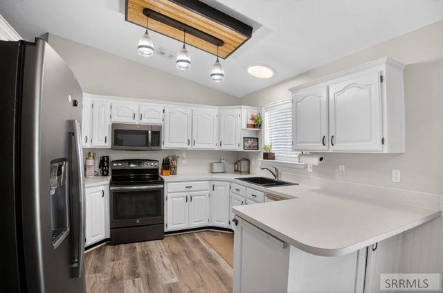 4465 E Cochise Drive, Ammon, ID 83406