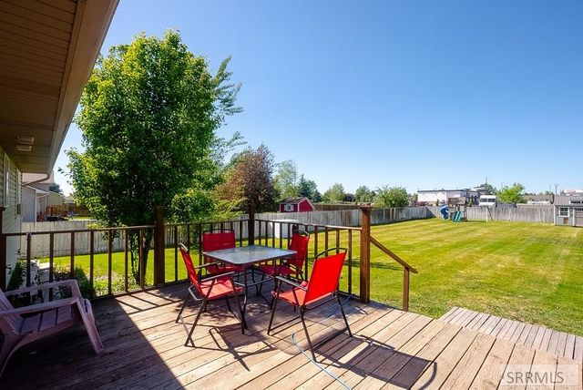4465 E Cochise Drive, Ammon, ID 83406
