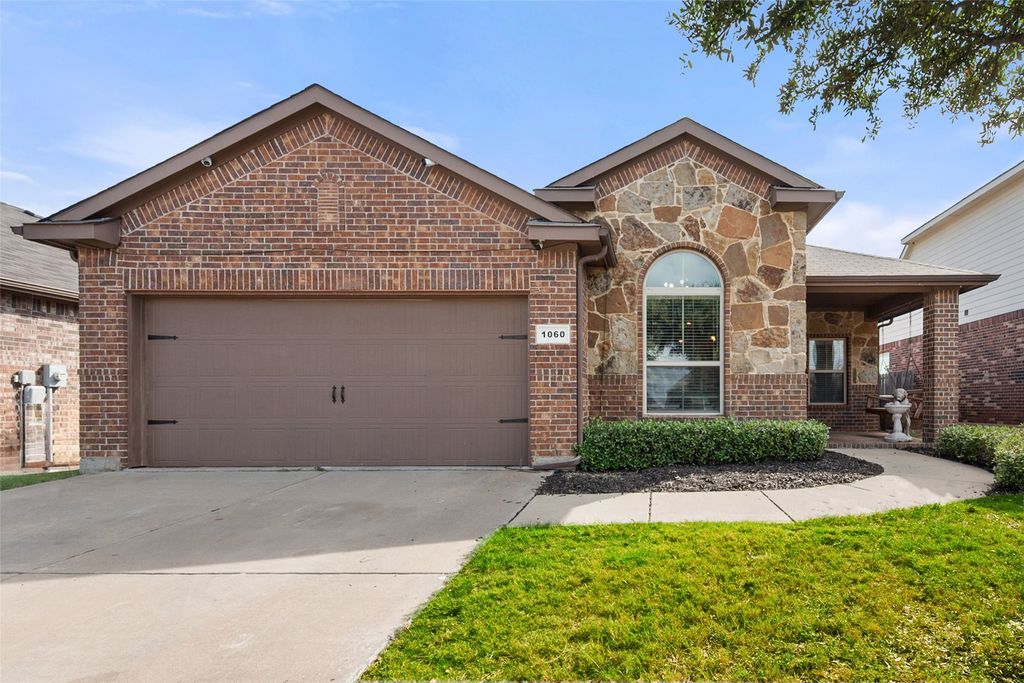 1060 Doe Meadow Drive, Fort Worth, TX 76028 — exterior