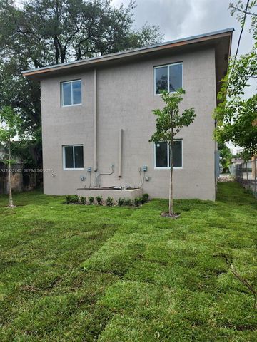 2750 NW 58th St 2752, Miami, FL 33142
