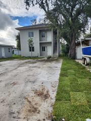 2750 NW 58th St 2752, Miami, FL 33142