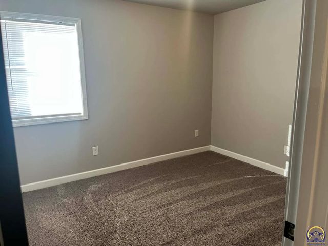 2902 N Kansas AVE, Topeka, KS 66617