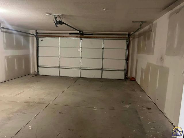 2902 N Kansas AVE, Topeka, KS 66617