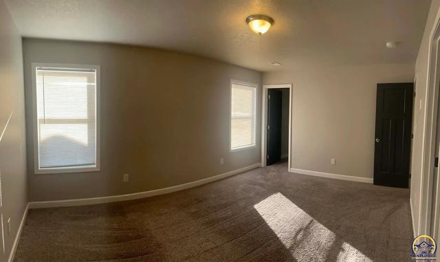 2902 N Kansas AVE, Topeka, KS 66617