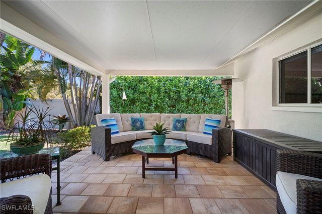 10249 Boca CIR, Naples, FL 34109