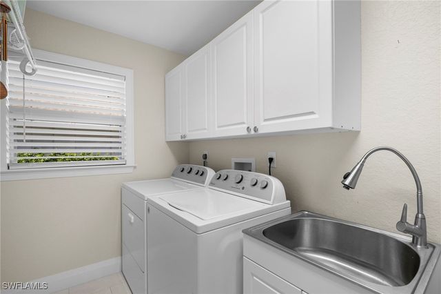 10249 Boca CIR, Naples, FL 34109