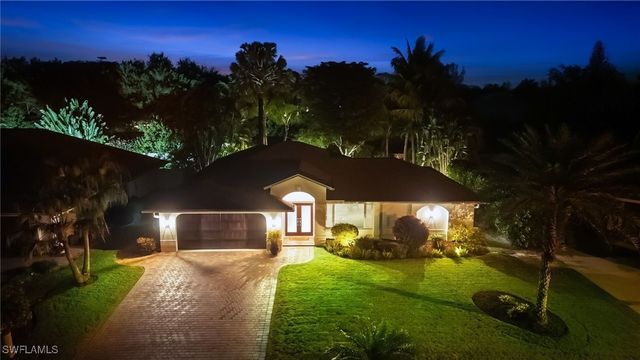 10249 Boca CIR, Naples, FL 34109