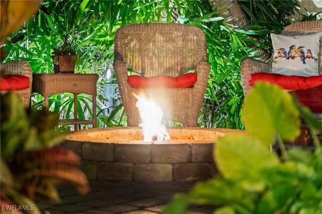 10249 Boca CIR, Naples, FL 34109