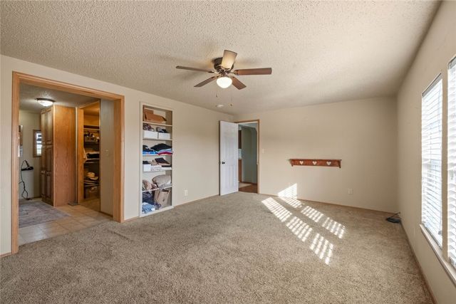 1991 Colcord Avenue, Colcord, OK 74338