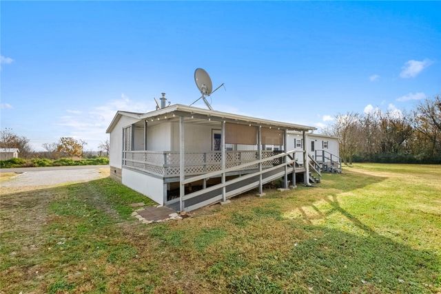 1991 Colcord Avenue, Colcord, OK 74338