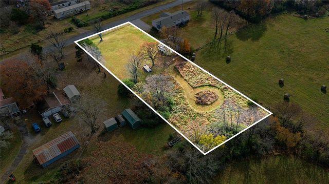 1991 Colcord Avenue, Colcord, OK 74338