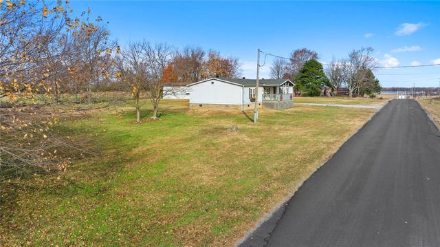 1991 Colcord Avenue, Colcord, OK 74338