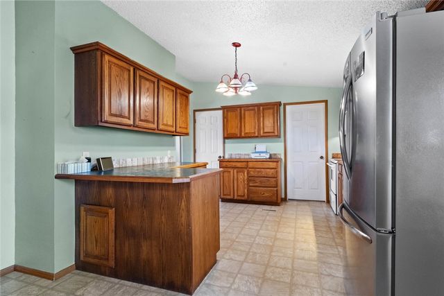 1991 Colcord Avenue, Colcord, OK 74338