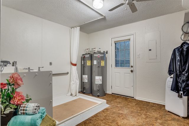 221 Valley Ranch Road, Weatherford, TX 76087